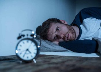 چارەسەرنەکردنی کەمخەوی چ ئەنجامێکی دەبێت؟