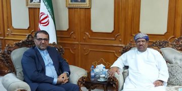 ئێران و عۆمان جەخت لە سەر گەشەپێدانی پەیوەندییە بازرگانییەکان دەکەنەوە