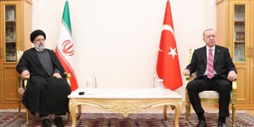 ڕەئیسی: کێشەکانی ناوچەکە دەبێت تەنیا لە ڕێگای وڵاتانی ناوچەکەوە چارەسەر بکرێت