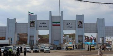 جموجوڵە بازرگانییەکان لە خاڵی سنوری پەروێزخان دەستیپێکردەوە