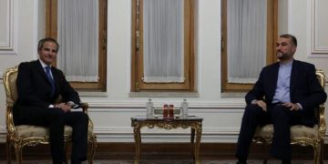 ئێران: ئاژانسی نێودەوڵەتی وزەی ناوەکی واز لە هەڵوێستی سیاسی بێنێت