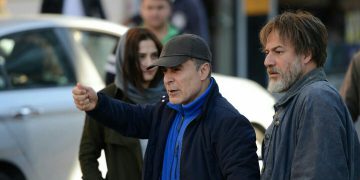 ترەیلەری “چوار دیوار”ی “بەهمەنی قوبادی” لە بەرهەمهێنانی “ڕاجێر واتێرز” بڵاوکرایەوە