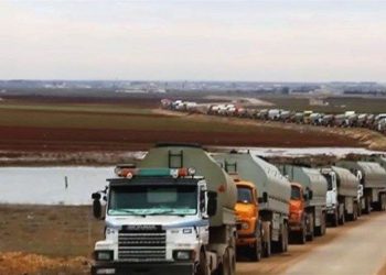 داگیرکەرانی ئەمریکی بەردەوامن لە دزین و تاڵانکردنی نەوتی سوریا