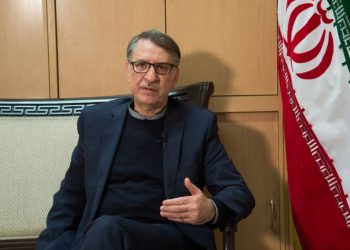 باڵیۆزی ئێران لە لەندەن: مووشەکەکانی ئێران بەرگری لە خاکی وڵات دەکەن و وەڵامی توندی دوژمن دەدەنەوە