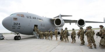 دەستەی هەماهەنگی خۆڕاگریی عێراق: هێزەکانی ئەمریکا بە سەرشۆڕی لە عێراق دەردەکەین