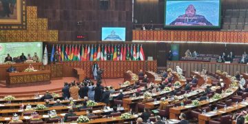 بەئامادەبوونی ئێران، کۆبوونەوەی نائاسایی وڵاتانی ئیسلامی لە پاکستان دەستیپێکرد