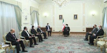 ڕەئیسی: ئێران بەردەوام لایەنگری پێکهێنانی پەرلەمان و حکومەتێکی بەهێز لە عێراق بووە