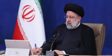 سەرۆک کۆماری ئیسلامی ئێران: حەزرەتی مەسیح هێمای خۆڕاگرییە لە بەرامبەر ستەمکاران
