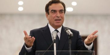 وەزیری ڕاگەیاندنی لوبنان دەستی لە کار کێشایەوە