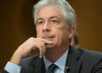 ویلیام بێرنز: ئێران و ڕووسیا قژمیان سپی کردووە