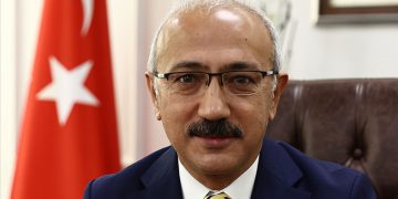 وەزیری دارایی تورکیا دەستی لە کار کێشایەوە