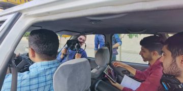 «شۆفێر تەکسی» لە مەهابادەوە