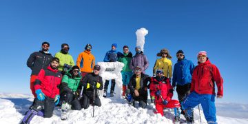 گەشتی یەک ڕۆژەی ڕێکخراوی شاخەوانی باواجی بۆ لوتکەی پیرەمەگرون + وێنە