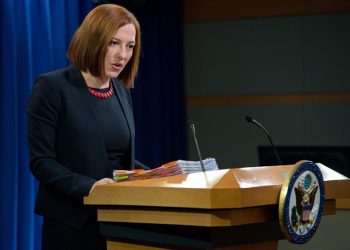 کۆشکی سپی: لە بەرامبەر ئێران دیپلۆماسی بە باشتر دەزانین