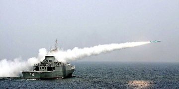 ئێران – ڕووسیا و چین نمایشێکی سەربازی لە کەنداوی فارس بەڕێوە دەبەن