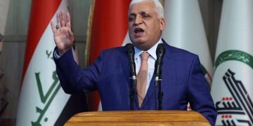 فالح فەیاز: تیرۆری شەهیدان سولێمانی و موهەندیس دەبێتە هۆی دەرکردنی تەواوی هێزەکانی ئەمریکا