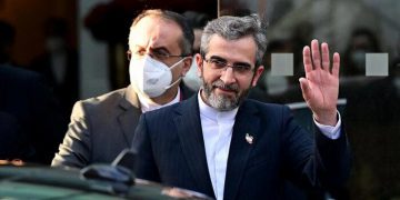 دانوستانکاری باڵای ئێران ڕایگەیاند: بەرەوپێشچوون لە دانوستانەکانی ڤیەننا هەیە