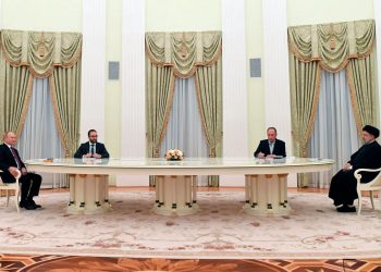 نیۆیۆرک تایمز ڕایگەیاند: یەکگرتوویی ئێران و ڕووسیا لە بەرامبەر ئەمریکا