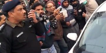 پەیامنێرێک لە لاهوری پاکستان تیرۆر کرا