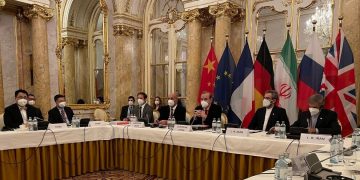 سەرچاوەیەکی ئێرانی لە ڤیەننا: هیچ وادەیەک بۆ گەیشتن بە ڕێکەوتن دیاری نەکراوە