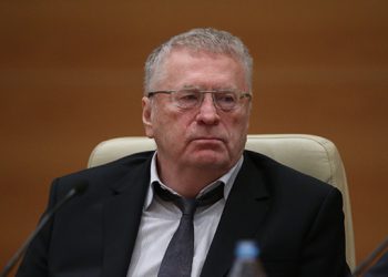 سیاسەتمەدارێکی بەناوبانگی ڕووسیا باس لە ئەگەری هەڵوەشانەوەی دەسەڵاتی ئەمریکا دەکات