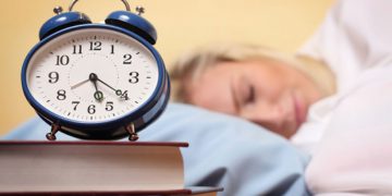 درەنگ خەوتنی شەوانە مەترسی زۆری بۆ سەر تەندرووستی جەستە هەیە
