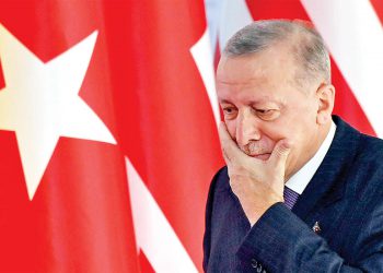 ئەردۆغان، سیاسەت و دوڕوویی