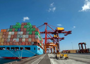 بازرگانیی دەرەکی ئێران گەیشتە 80 ملیار دۆلار