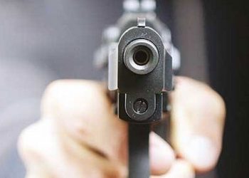 لە کەلار بە هۆی ئۆتۆمبێل ڕاگرتنەوە کەسێک بە فیشەک بریندار کرا