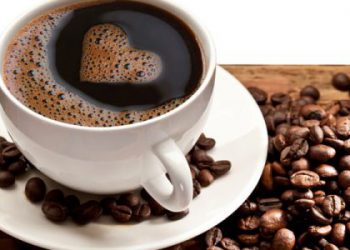 خواردنی یەک یان دوو کوپ قاوە بۆ ئەم کەسانە سوودی هەیە