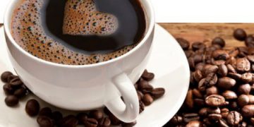 خواردنی یەک یان دوو کوپ قاوە بۆ ئەم کەسانە سوودی هەیە