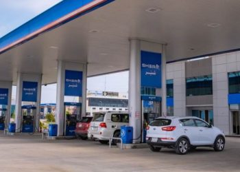 عێراق ڕێژەی هاوردەی بەنزینی لە چین زیاد کردووە