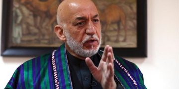 حامید کەرزای: ئەمریکا پارەکەی خەڵکی ئەفغانستان بگەڕێنێتەوە