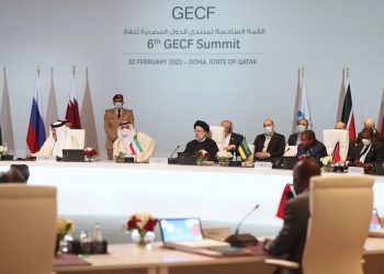 ئایەتوڵڵا ڕەئیسی: گازی سرووشتی داهاتووی وزەی جیهان لە خۆ دەگرێت