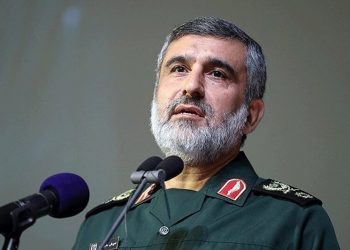 سوپای پاسداران لە داهاتوویەکی نزیکدا مووشەکێکی ستراتیژی ڕوونوێنی دەکات