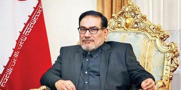 شەمخانی: لە گەڵ ئەمریکا و ئەورووپا لە دەرەوەی ڕێکەوتنی ناوەکی دانوستان ناکرێت