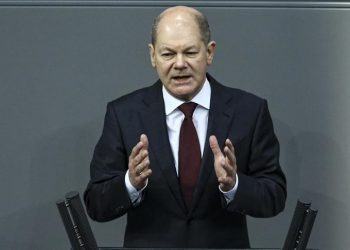 ئەڵمانیا: چەکی پێویست بۆ ئۆکرانیا دابین دەکەین