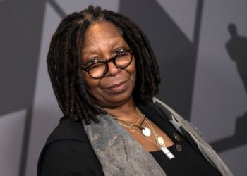 سزادانی ئەو پێشکەشکارەی دژ بە هۆلۆکاست قسەی کرد