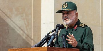 فەرماندەی سوپای پاسداران: لە سەر جموجوڵی زایۆنیستەکان لە ناوچەی کەنداوی فارس هۆشداری دەدەینە وڵاتانی ناوچەکە