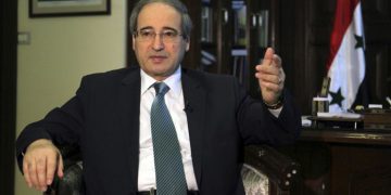 فەیسەڵ مێقداد: تیرۆریستانی باکوری سوریا دەنێرنە ئۆکرانیا