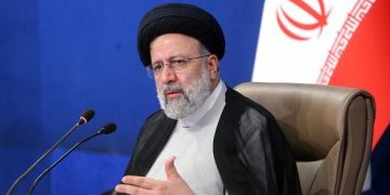 ڕەئیسی: خەڵکی ئۆکرانیا بوونەتە قوربانیی سیاسەتی شەیتانیی ئەمریکا