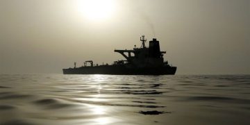 کەشتییەکی بیانی بە 220 هەزار لیتر سووتەمەنی قاچاخ لە کەنداوی فارس دەستی بەسەردا گیرا