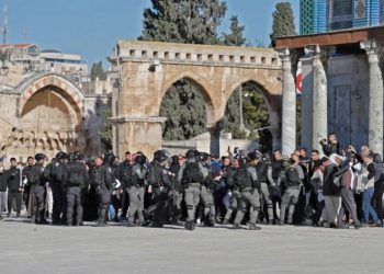 حەماس: دەسدرێژی بۆ سەر مزگەوتی ئەقسا ناوچەکە بەرەو سووتان دەبات
