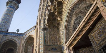 ئەم مزگەوتە بووە شانازی بیناسازیی سەردەمی قاجاڕەکان لە ئێران