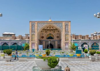 یادگارەکەی ئالی بویە لە بازاڕی تاران / گەنجینەیەکی قورئانە مێژوییەکان