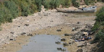 وەزیری سەرچاوە ئاوییەکانی عێراق: سکاڵا لە دژی هەرێمی کوردستان تۆمار دەکەین
