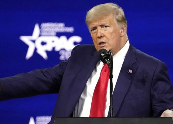 ترەمپ: سیاسەتەکانی ئەمریکا دەگاتە شەڕی سێهەمی جیهانی