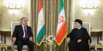 ڕەئیسی: ئێران و تاجیکستان تێڕوانینێکی هاوبەشیان سەبارەت بە نەبوونی بێگانەکان لە ناوچەکە هەیە