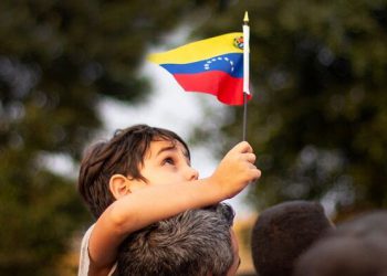 گەشەی بەرچاوی ئابوریی ڤەنزولیا پاش 5 ساڵ لە سزا و گەمارۆکانی ئەمریکا