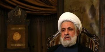 ئیمام خومەینی (رە) بە زانست و سەرکردایەتی خۆیان ئیسلامیان زیندوو کردەوە